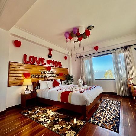 Mount Everest Hotel & Resort Nagarkot Exterior photo
